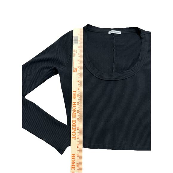 Reformation Women’s M Ribbed Knit Scoop Neck Long Sleeve Crop Top Black Tencel - Picture 2 of 7